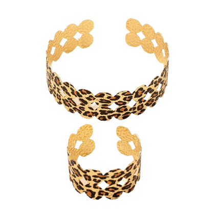 Seductive leopard print hollow collar necklace and bracelet set featuring artistic circular design and metallic finish, perfect for intimate evening wear