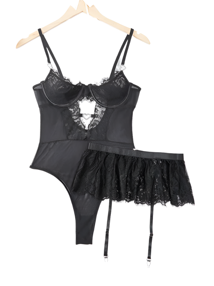 three-piece lingerie set with push-up corset and tulle babydoll for resort evenings