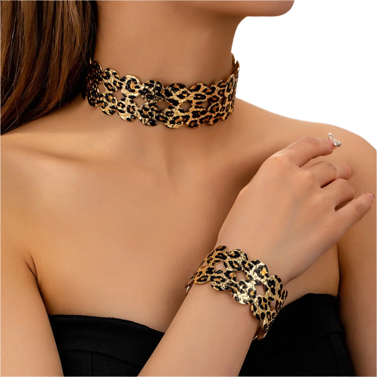 Seductive leopard print hollow collar necklace and bracelet set featuring artistic circular design and metallic finish, perfect for intimate evening wear