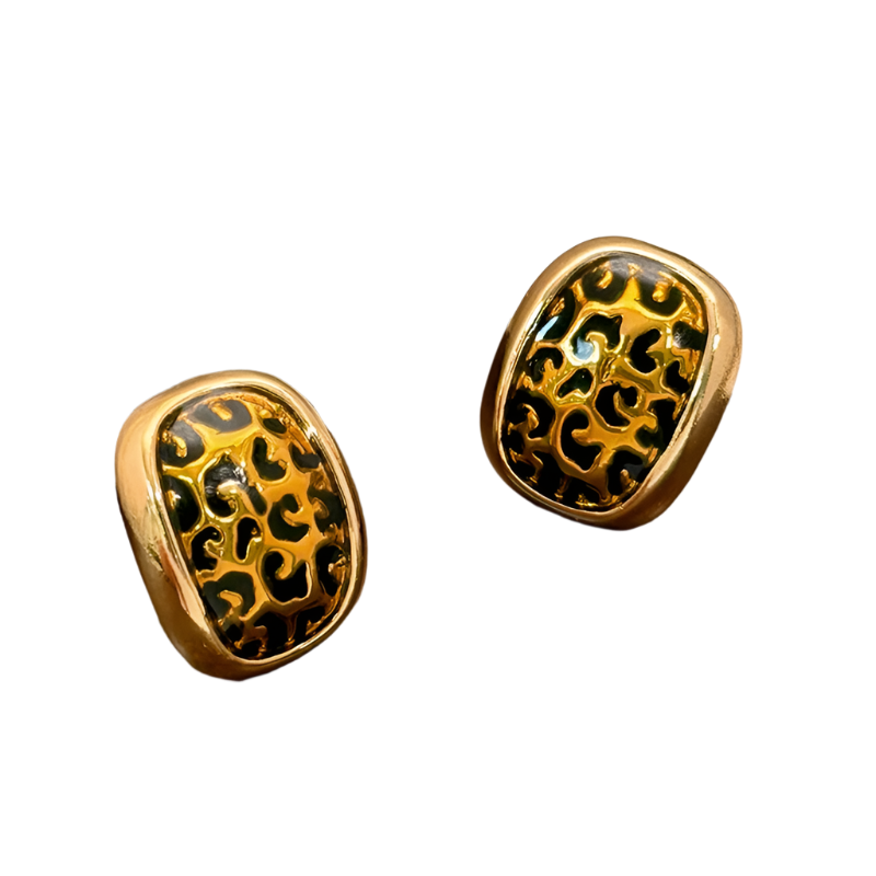 sterling silver leopard print heart stud earrings featuring geometric design and premium finish for elegant resort wear