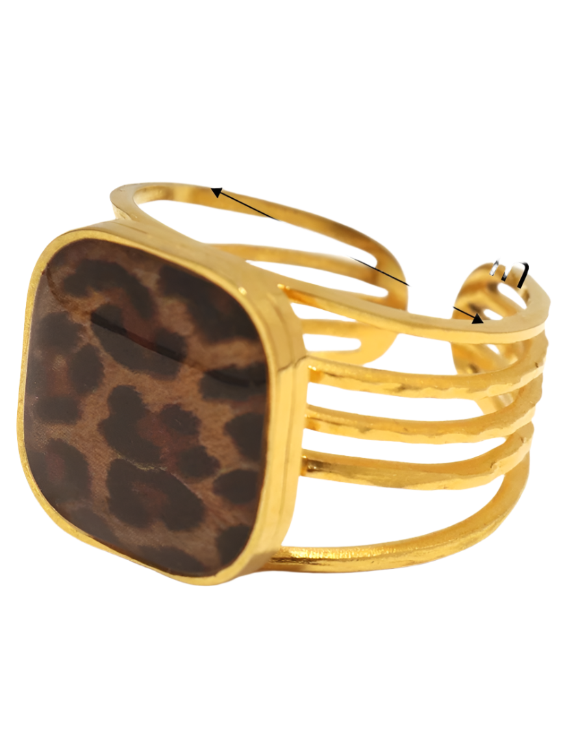 gold-plated leopard ring featuring chunky stainless steel design for luxury resort wear